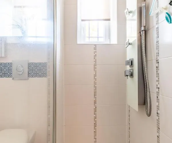 La Terrasse Confort Avec Garage アパート *